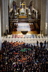 Zbliża się otwarcie katedry Notre-Dame