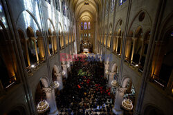 Prezydent Macron odwiedził Notre Dame przed otwarciem