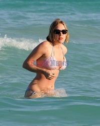 Chloe Sevigny na plaży