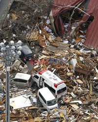 Trzęsienie ziemi i tsunami w Japonii