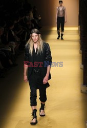 Paris Men SS arch