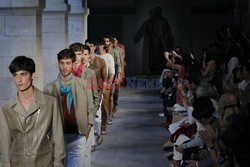 Paris Men SS arch