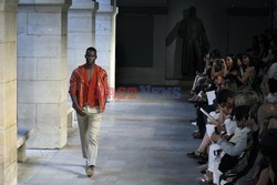 Paris Men SS arch