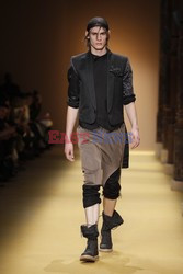 Paris Men SS arch