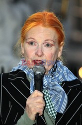 Vivienne Westwood przemawia do Oburzonych w Londynie