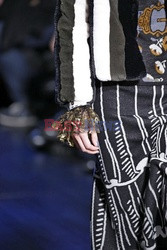 Anna Sui details