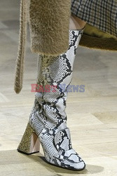 Rochas details