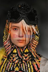 Manish Arora details details