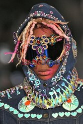 Manish Arora details details