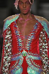 Manish Arora details details