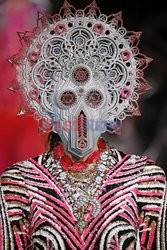 Manish Arora details details