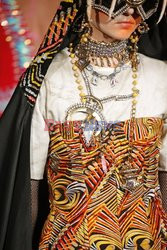 Manish Arora details details