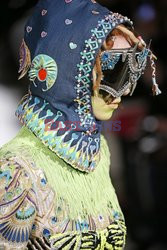 Manish Arora details details