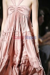 Rochas details details