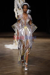 Iris Van Herpen LB