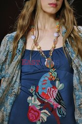 Anna Sui details