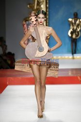 Moschino LB