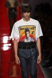 DSQUARED2