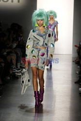 Jeremy Scott LB