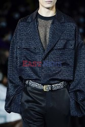 Balmain detale