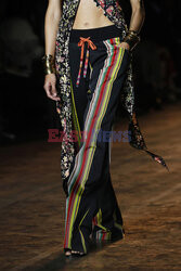 Etro details