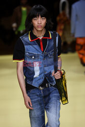 Dsquared2