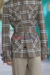 Burberry details detale