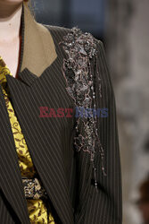 Dries van Noten details detale